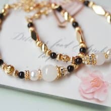 凡爾賽宮廷 - 黃銅珍珠母乳飾品手鍊
