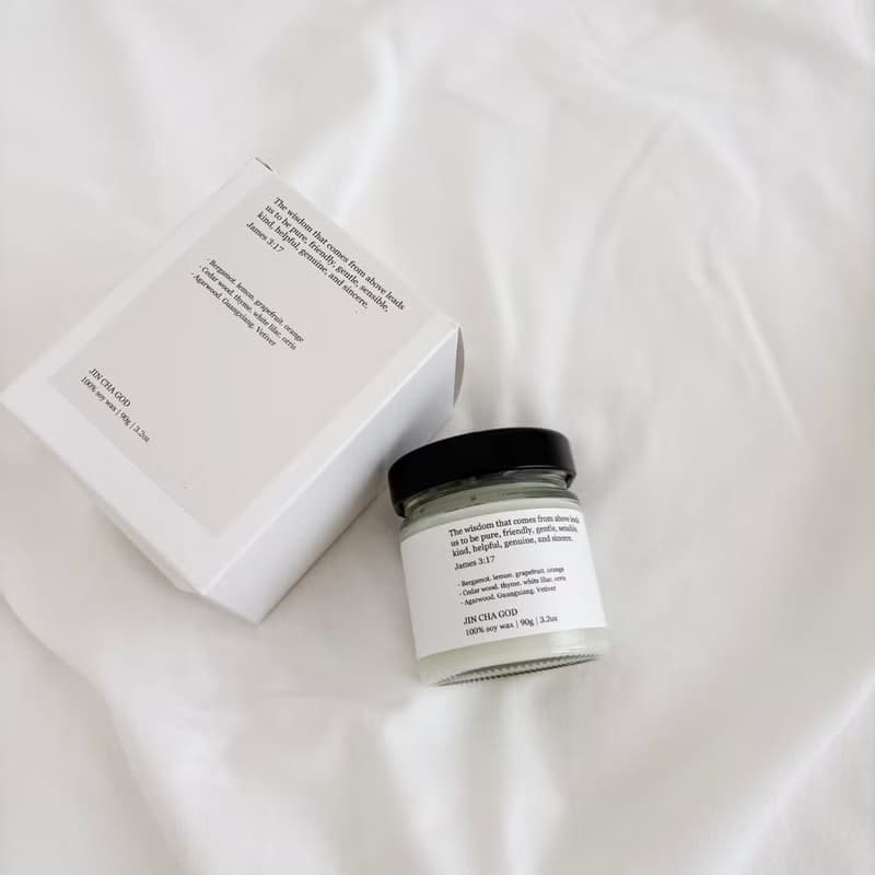 JIN CHA GOD-香氛蠟燭90g  燃燒時內有經文 總共四款味道 大豆蠟