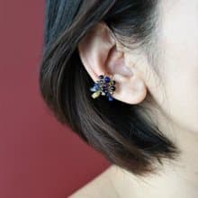 【聖誕飾品禮盒】雪花藍精靈14K注金耳骨夾一只+馬口鐵球禮盒