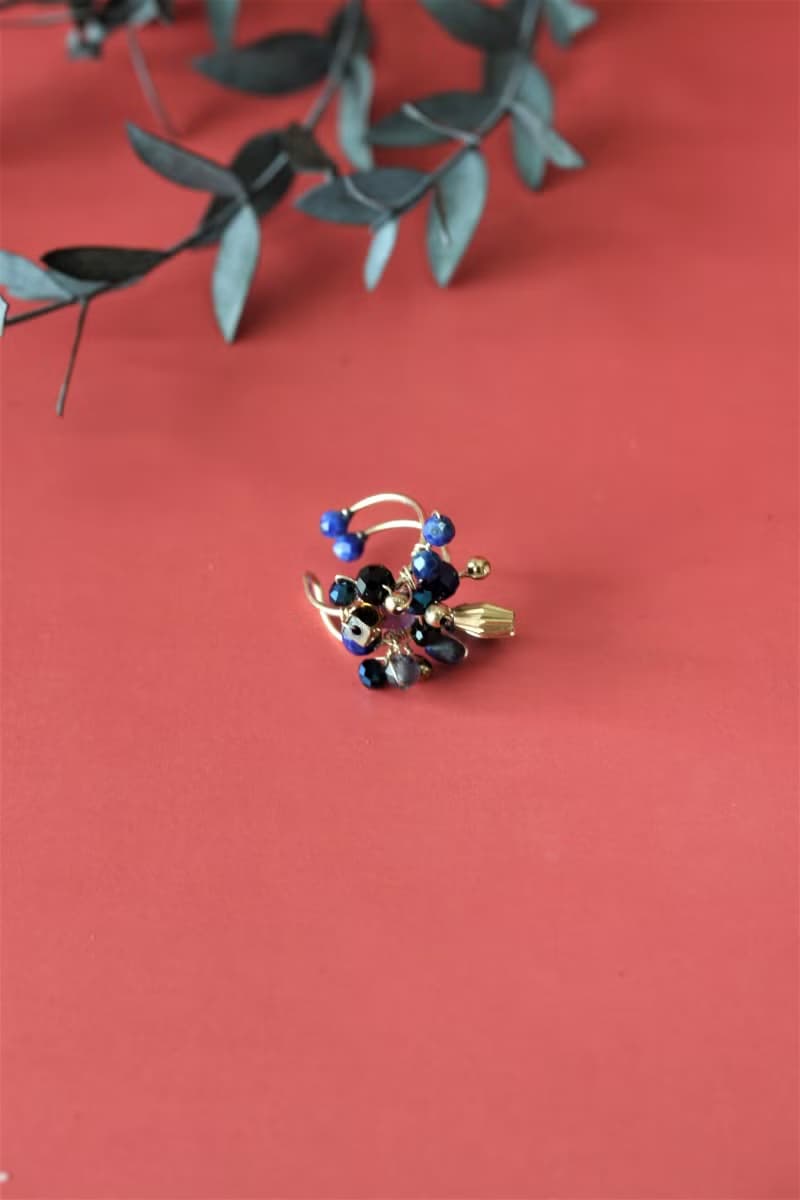 【聖誕飾品禮盒】雪花藍精靈14K注金耳骨夾一只+馬口鐵球禮盒