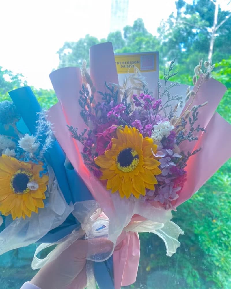 迷你粉藍太陽花花束