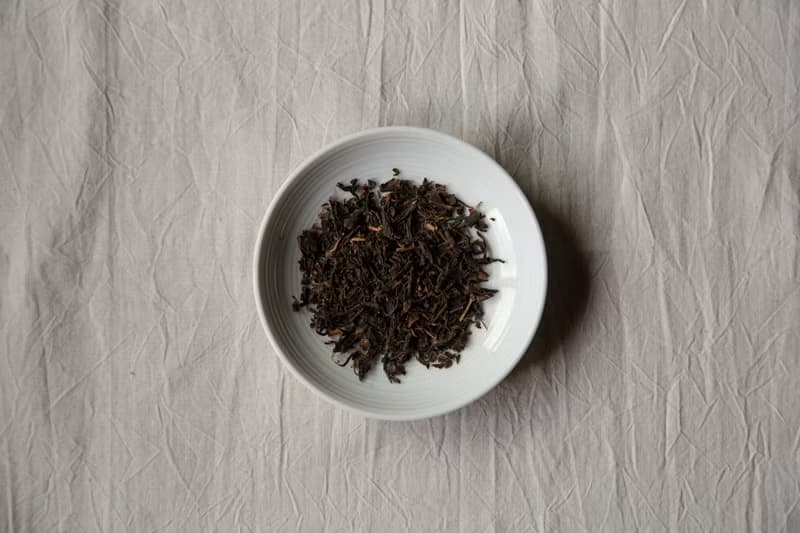 山岳民族レンテン族の布で包むギフトセット　お茶3種　初摘みほうじ茶・萎凋煎茶・和紅茶　　化学肥料・農薬不使用栽培