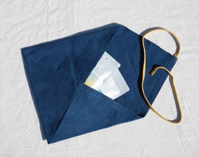 山岳民族レンテン族の布で包むギフトセット　お茶3種　初摘みほうじ茶・萎凋煎茶・和紅茶　　化学肥料・農薬不使用栽培