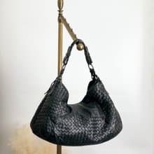 【 日本直送　名牌中古包 】Bottega Veneta ボッテガ・ヴェネタ ショルダーバッグ ブラック レザー イントレチャート vintage 7fgs3j