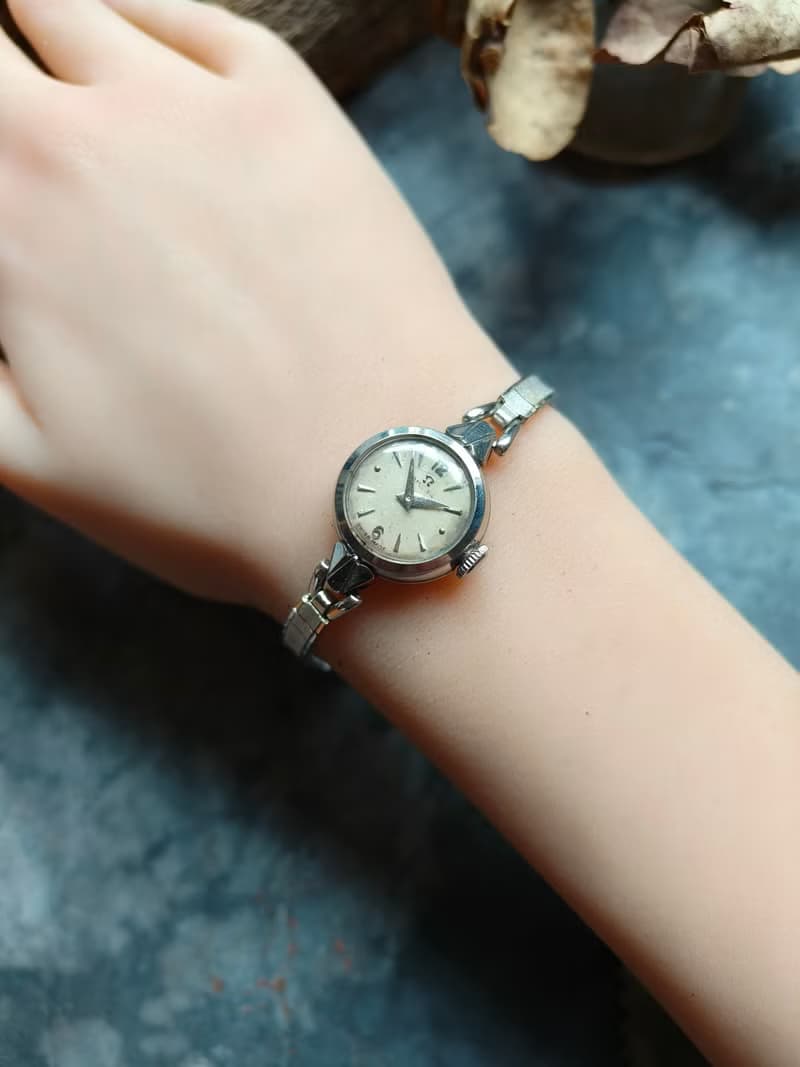 Omega 古董錶 機械手上鍊錶