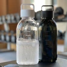 熱銷 2色 1000ml大容量手提水壺防漏輕身運動隨身水瓶