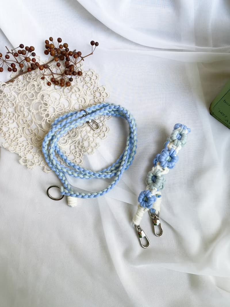 【好日手作】手工編織macrame 繽紛小花長短手機背繩組合禮物