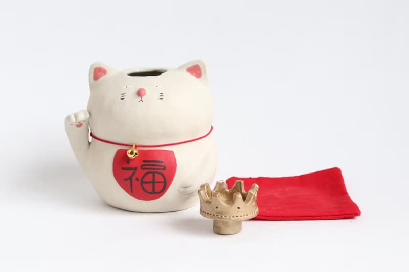 招き猫の王様一輪挿し　右手【受注生産】