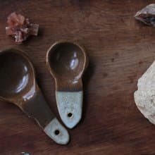 純手捏深咖啡色小鳥形象陶瓷湯匙/陶匙(1對)