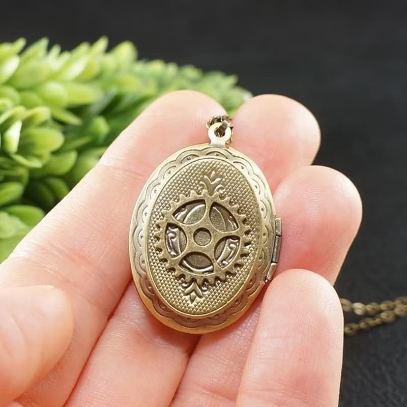 Steampunk Locket Necklace Watch Parts Mechanism Gears Pendant Necklace Jewelry