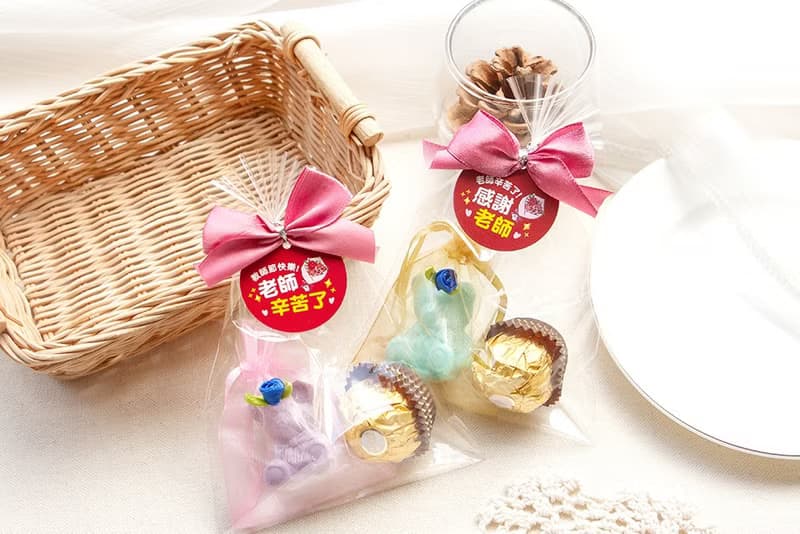 教師節禮物 贈品 泰迪熊香皂+金莎巧克力小禮物包 (滿百份免費印)