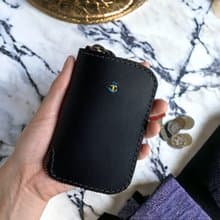 Lofika / 小銭入付きファスナーキーケース/ オールインワン設計【革６色選択 / 無料カスタム : 名入れ / 刺繍 / 糸色】 / 日本製 /ac-53