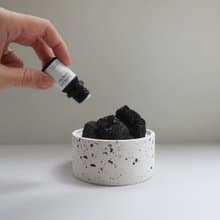 TERRAZZO 磨石子 | 天然礦石黑火山岩水泥擴香盆 & 純精油組