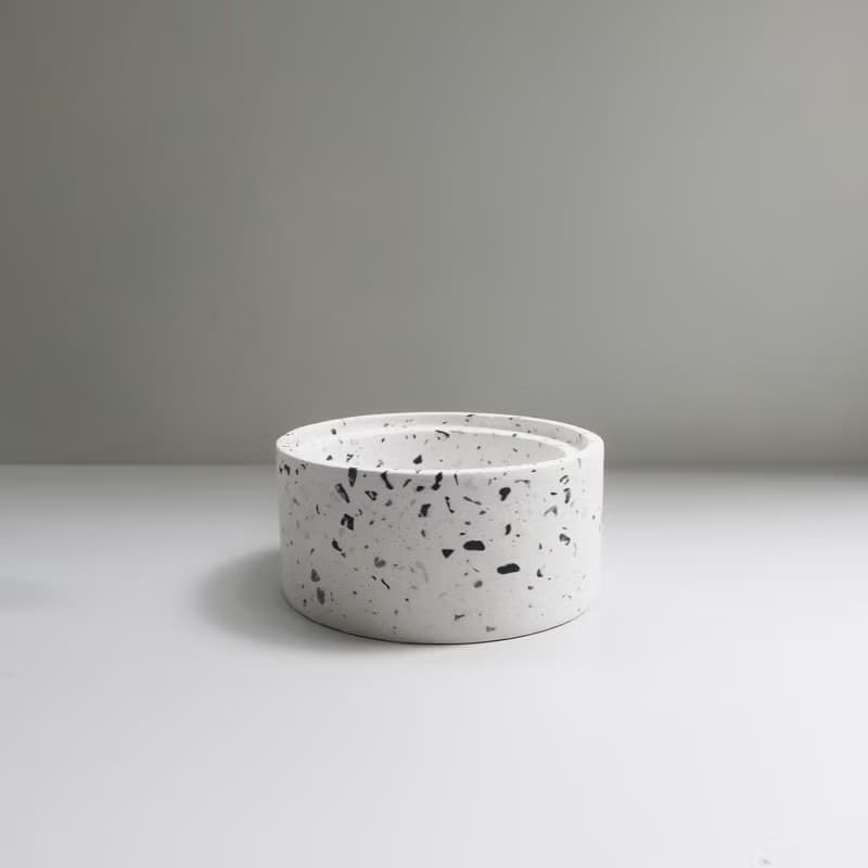 TERRAZZO 磨石子 | 天然礦石黑火山岩水泥擴香盆 & 純精油組