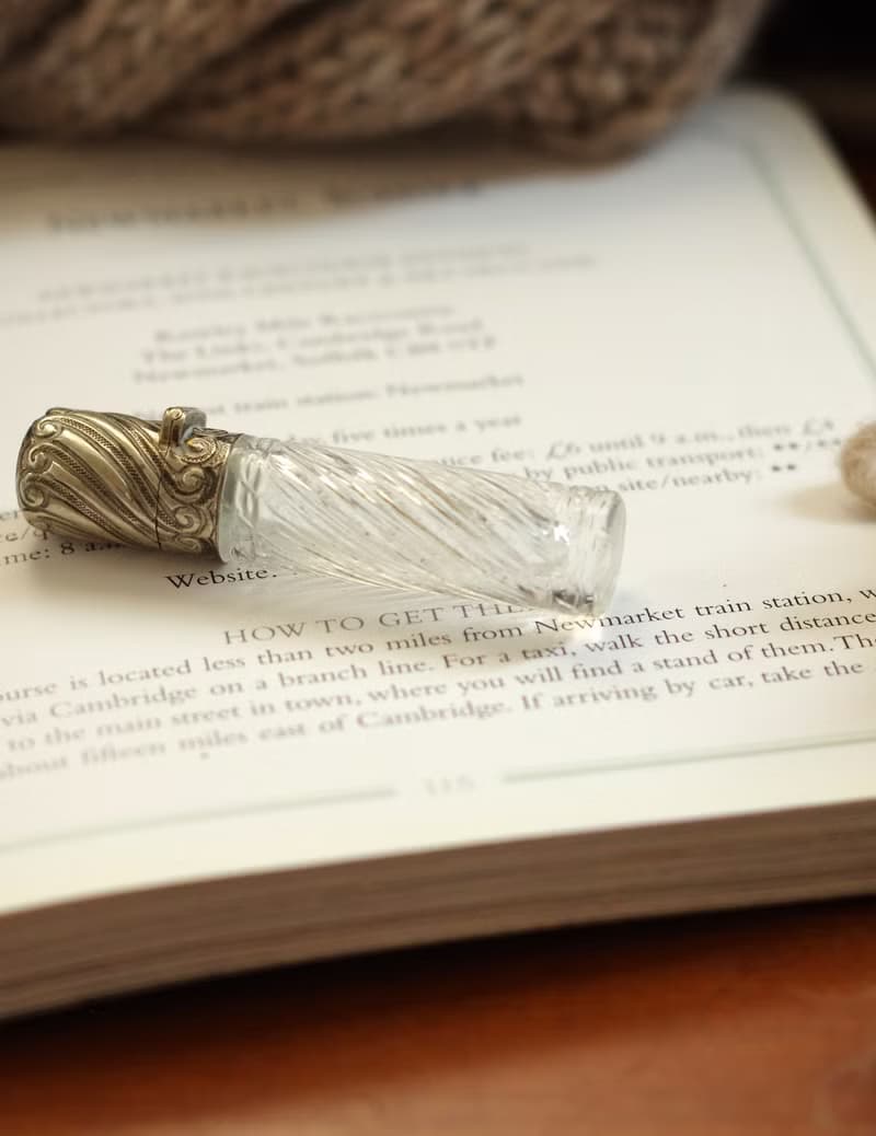 老雜貨老又好古董珠寶 法國純銀雕花小玻璃香水罐 w37