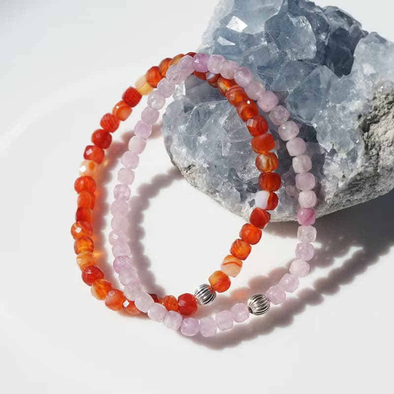 サードニクス・カーネリアンの一連ブレスレット　金蓮花