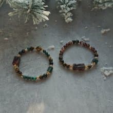 Season's Greetings :: 紅膠花+孔雀石+黃虎眼手串