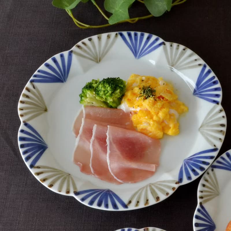 三角十草輪花皿　L