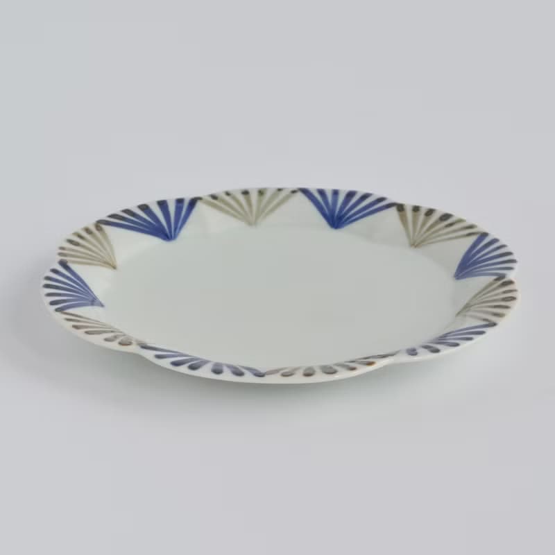 三角十草輪花皿　L