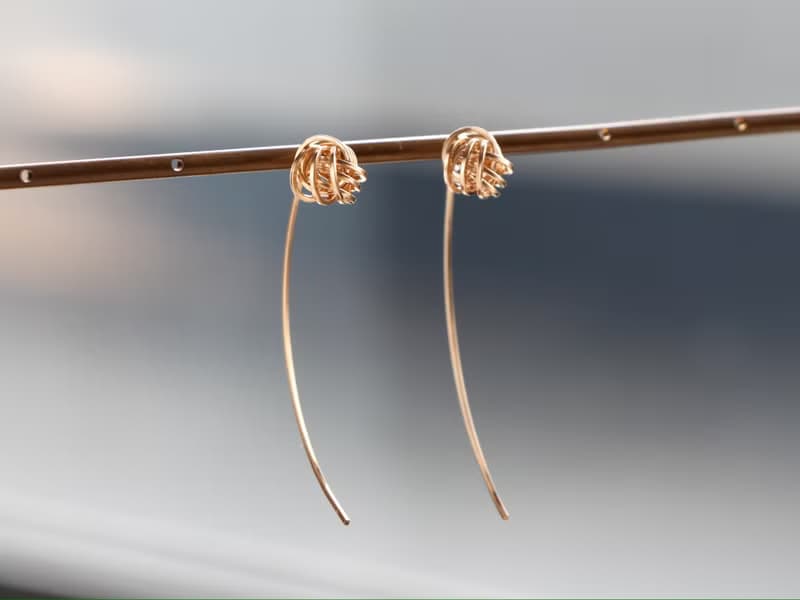 14kgf-three knot bow pierced earrings