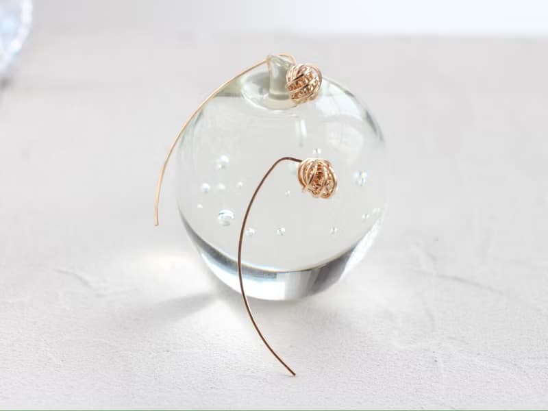 14kgf-three knot bow pierced earrings