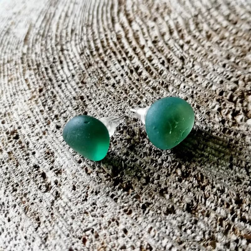 Sea Glass Stud Earrings 海玻璃耳環 Sea Glass Earrings 海廢飾品 Real Sea Glass Jewelry