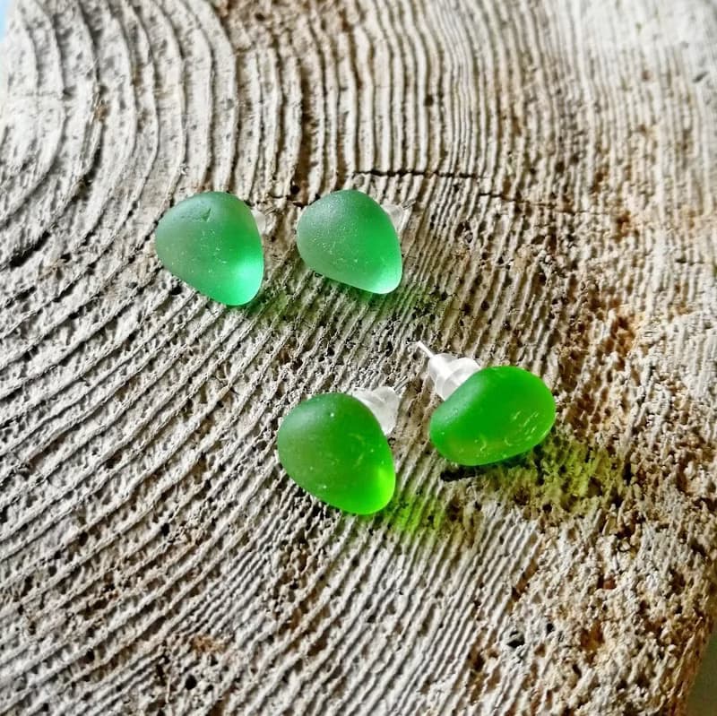 Sea Glass Stud Earrings 海玻璃耳環 Sea Glass Earrings 海廢飾品 Real Sea Glass Jewelry