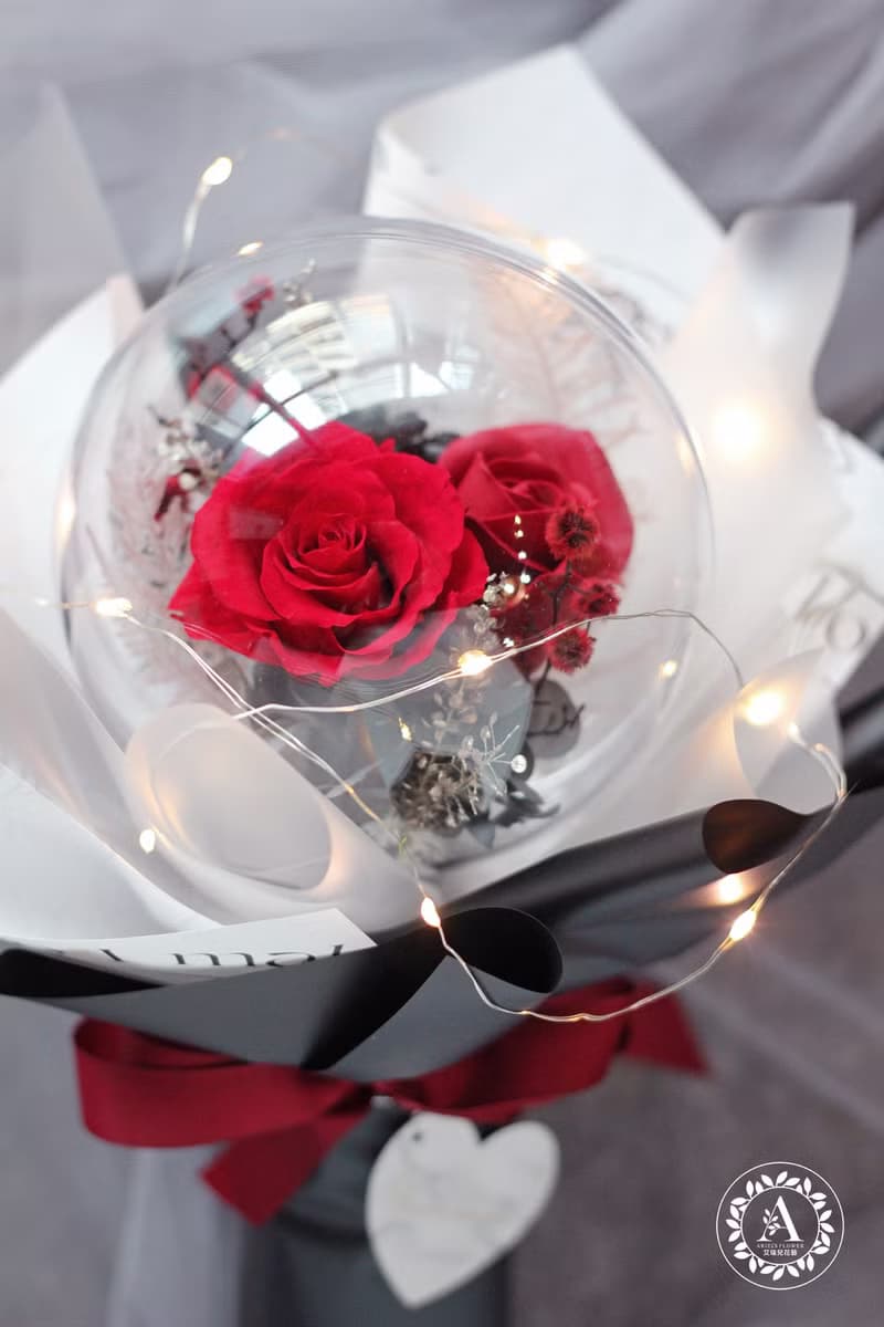 包裝花束 / 不凋花系列 / 浪漫小星球花束