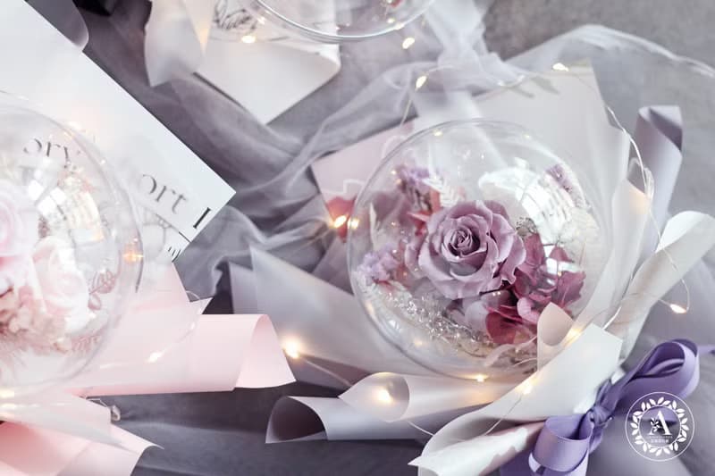 包裝花束 / 不凋花系列 / 浪漫小星球花束