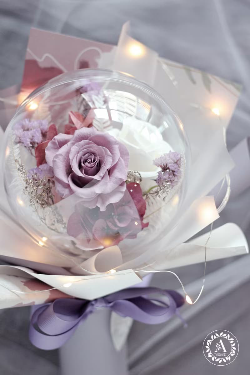 包裝花束 / 不凋花系列 / 浪漫小星球花束