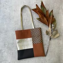 ピッグスキンのフラットバッグ　みずたまチョコレート