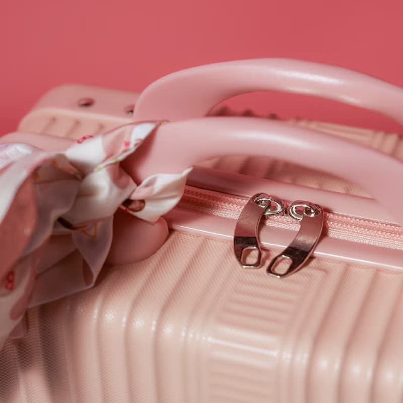 粉紅迷你手提行李箱  含絲巾