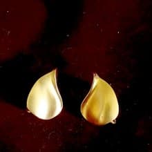 vintage jewelry  古典霧金立體水滴造型 夾式耳環