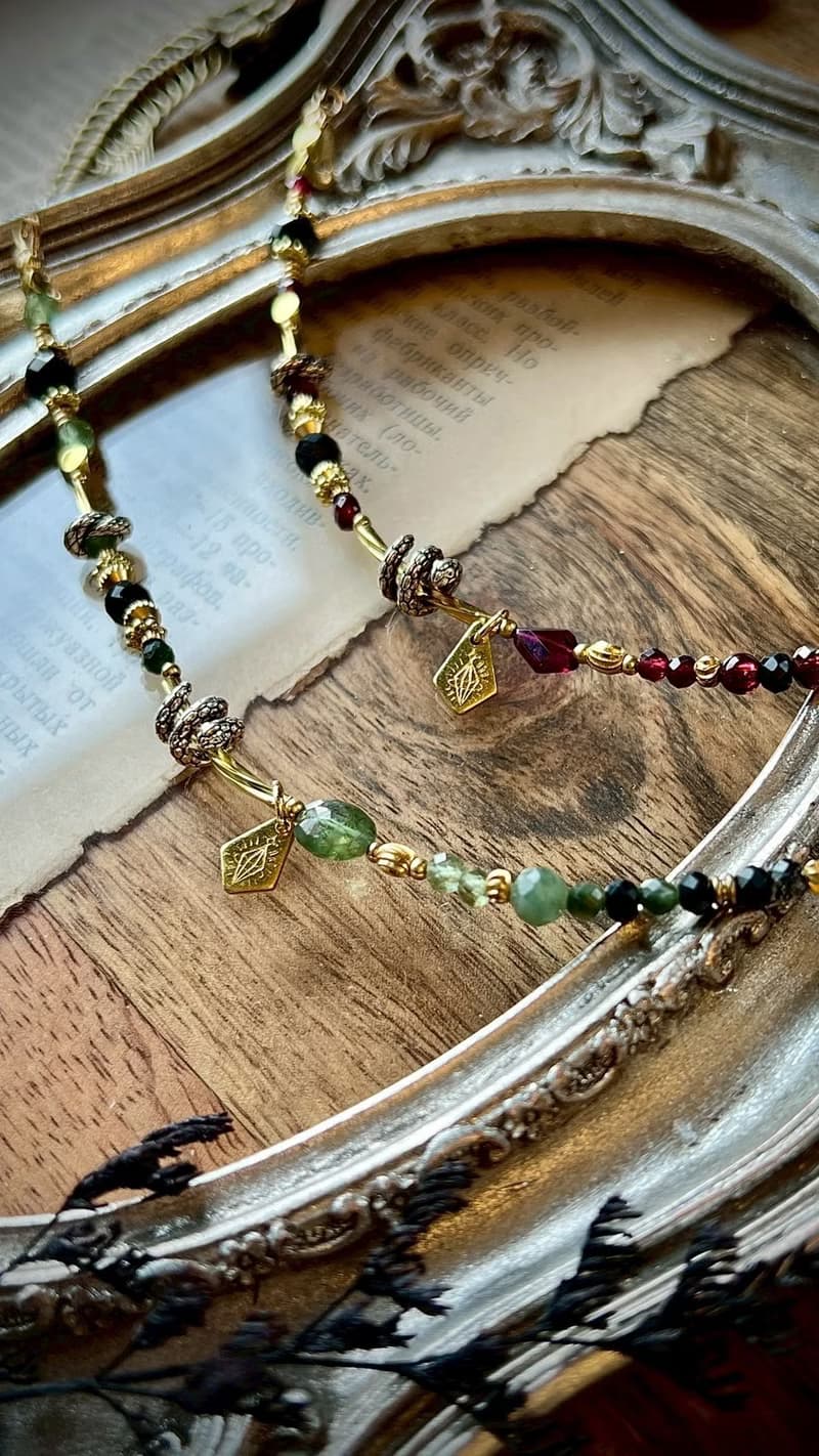 -蛇蠍美人 -天然水晶手鏈/黃銅手鍊