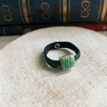 戒指 日本白瓷 自然釉色 無限看不膩色調 真皮革 設計等級