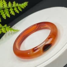 高品質 漸變紅瑪瑙手镯 54MM 冰透幹淨起剛天眼千層 興旺亨通護佑