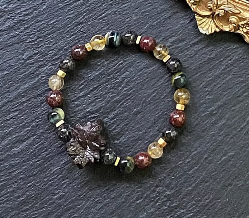 埃及預言石x滿礦黑髮晶x滿礦紅幽靈x黃藍虎眼石x金髮晶黃銅手鍊