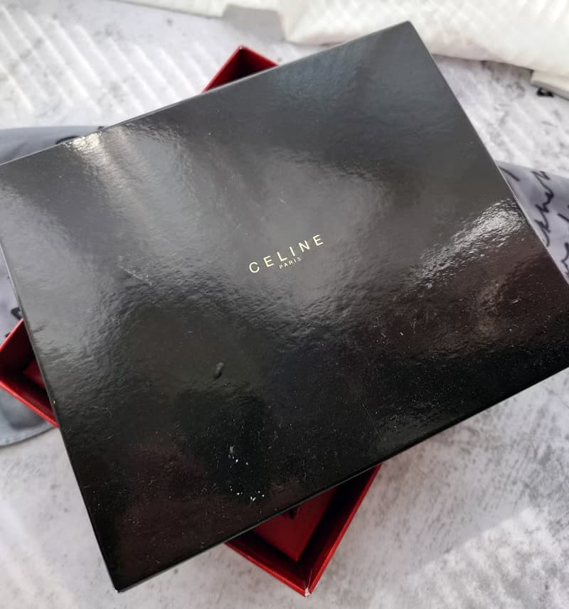 全新禮盒裝 CELINE 小金環 收納袋收納包化妝包毛巾方巾手巾手帕