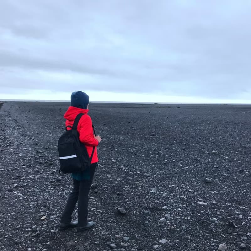 出國大容量 日式極簡 防水 休閒 旅行後背包 極光黑