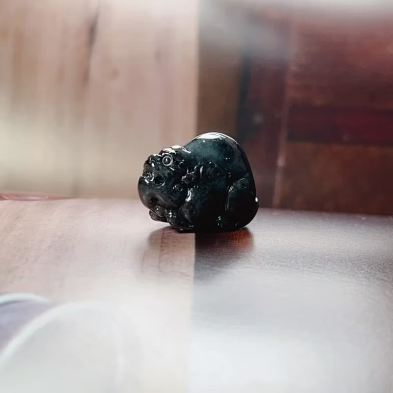 【招財神獸】烏雞翡翠戰神貔貅 | 天然緬甸玉翡翠A貨 | 送禮