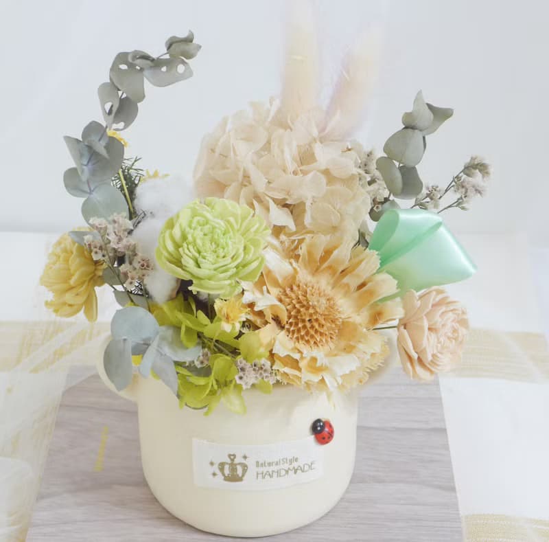 月亮上的兔子乾燥盆花 結婚捧花永生花520畢業花束情人節玫瑰生日