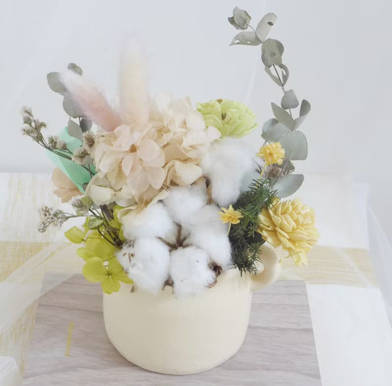 月亮上的兔子乾燥盆花 結婚捧花永生花520畢業花束情人節玫瑰生日