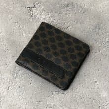 【 日本直送　名牌中古包 】CELINE セリーヌ マカダム 財布 ブラック ロゴ PVCレザー 二つ折り財布 vintage ヴィンテージ  57nfmr