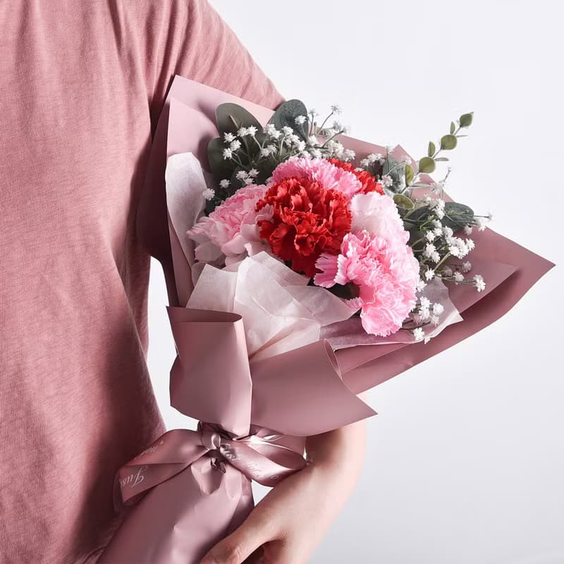 仿真溫柔交響 康乃馨花束 Meric Garden