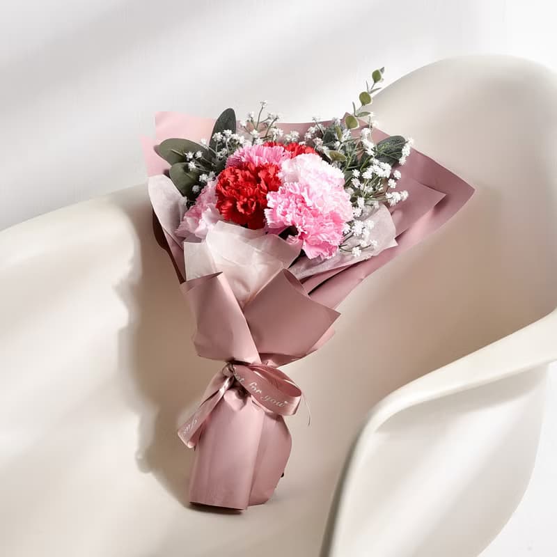 仿真溫柔交響 康乃馨花束 Meric Garden