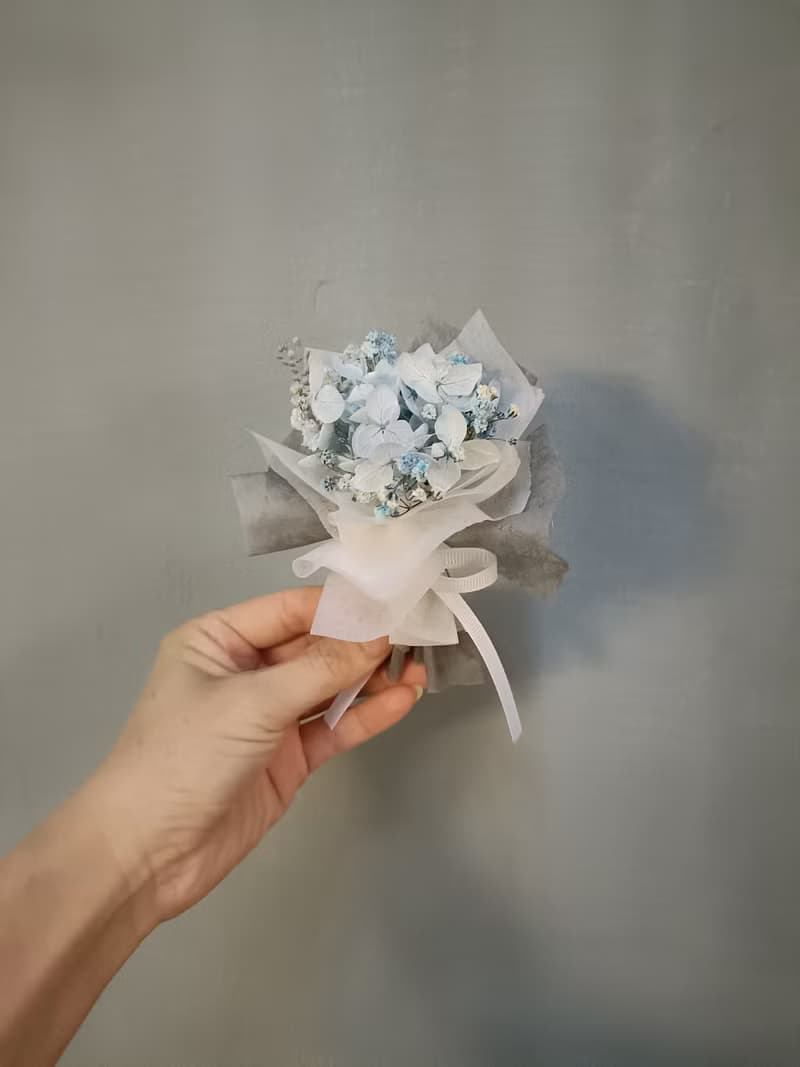 迷你小花束永生繡球花