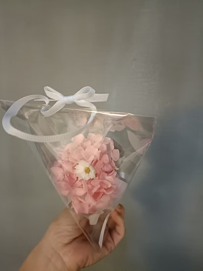 迷你小花束永生繡球花