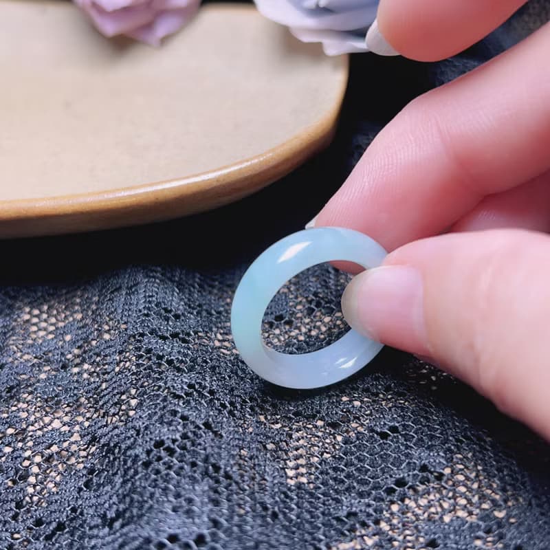 【求‧緣】飄綠翡翠戒指戒圈 | 國際12.5圍 | 天然緬甸玉翡翠A貨