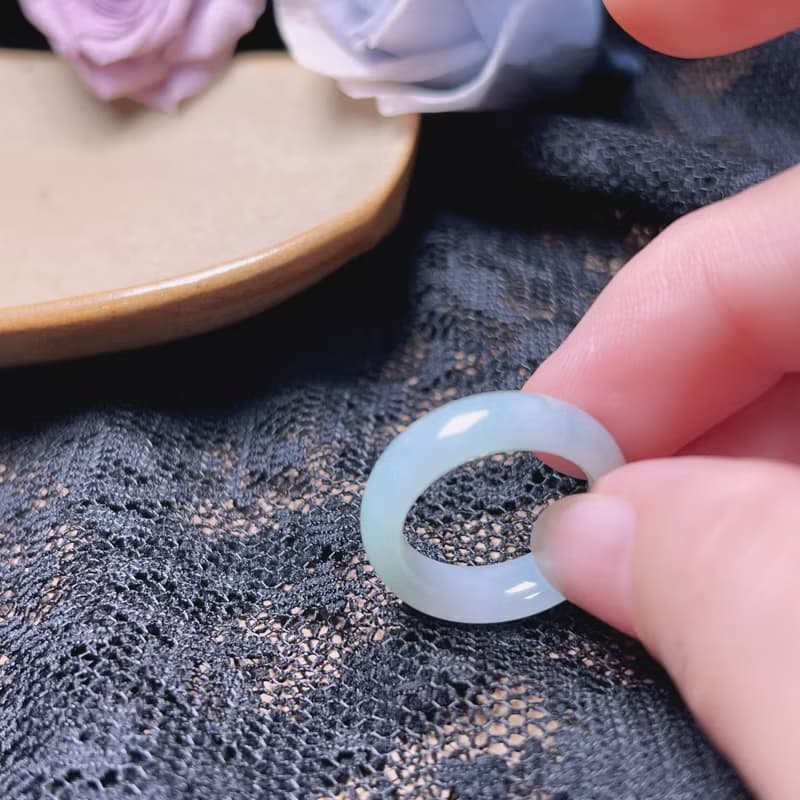 【求‧緣】飄綠翡翠戒指戒圈 | 國際12.5圍 | 天然緬甸玉翡翠A貨