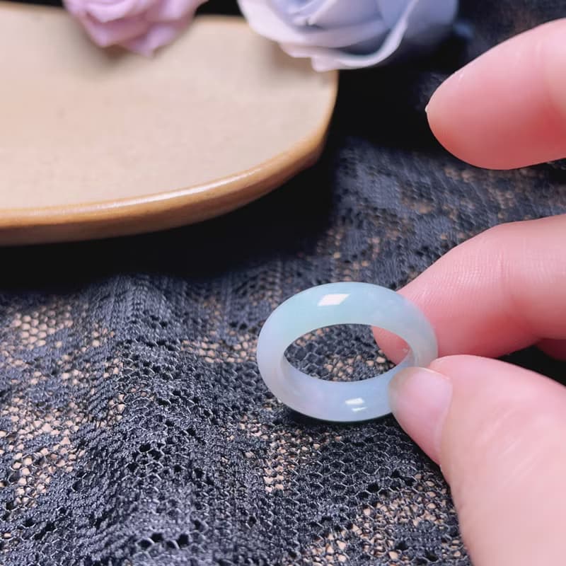 【求‧緣】飄綠翡翠戒指戒圈 | 國際12.5圍 | 天然緬甸玉翡翠A貨